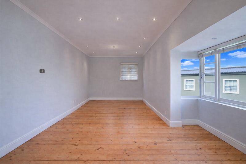 2 Bedroom Property for Sale in Woodstock Western Cape